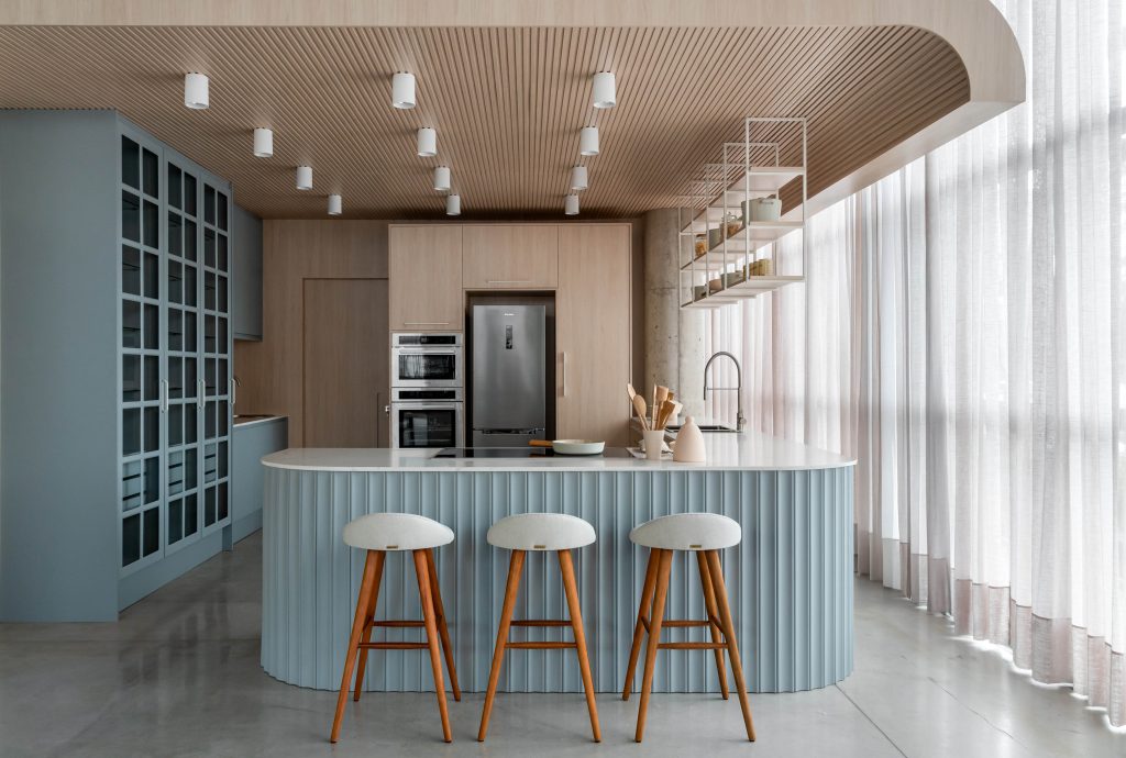 Criare aposta em design inteligente e tecnologia no mobiliário planejado