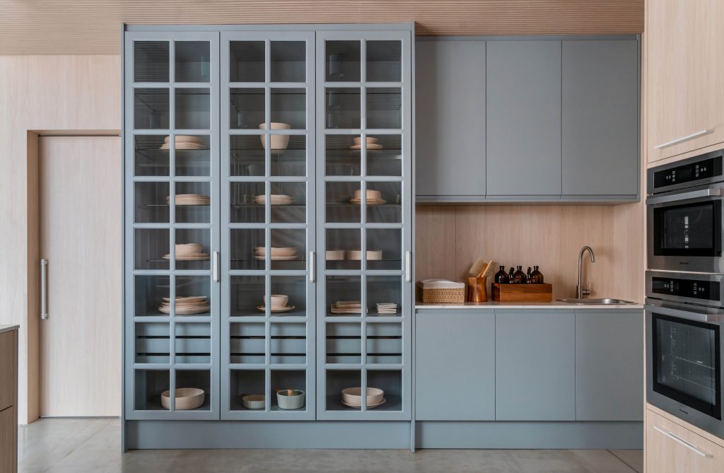 Criare aposta em design inteligente e tecnologia no mobiliário planejado