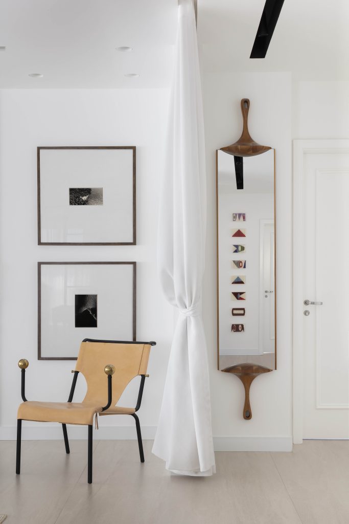 Composições de gallery walls no décor de interiores