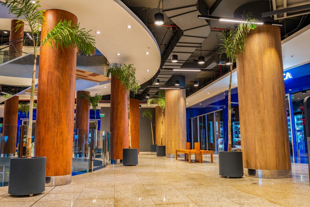 Shopping conta com intervenção arquitetônica sofisticada e funcional