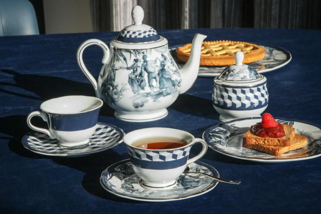 A hora do chá ganha charme com design e bem-estar