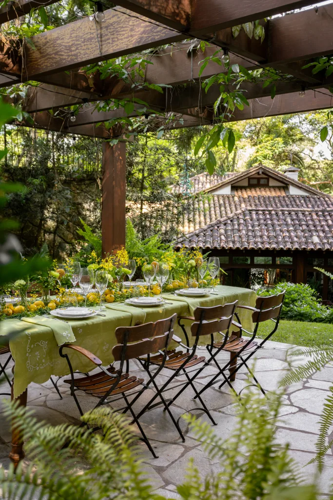 Mesa posta ganha leveza com linha Soleil Limoni da Oxford