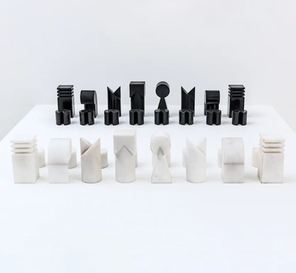 Mostra em Paris reúne três décadas da obra de Sérgio Camargo