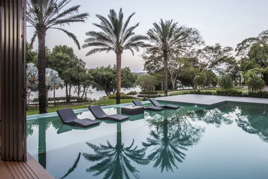 Dicas de paisagismo para criar um refúgio tropical em casa