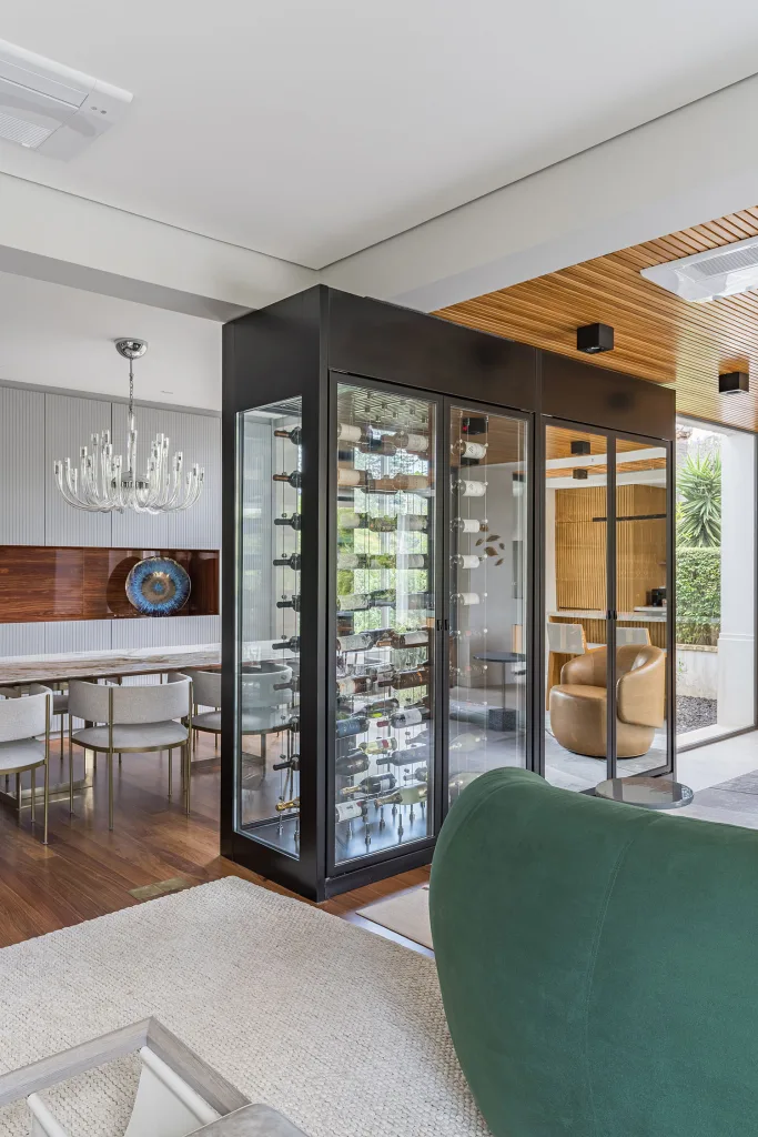 Inspire-se em projetos que usam divisórias de forma criativa