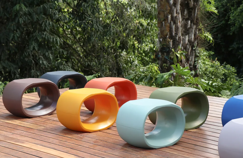 Peças outdoor e mesa posta ganham força no verão