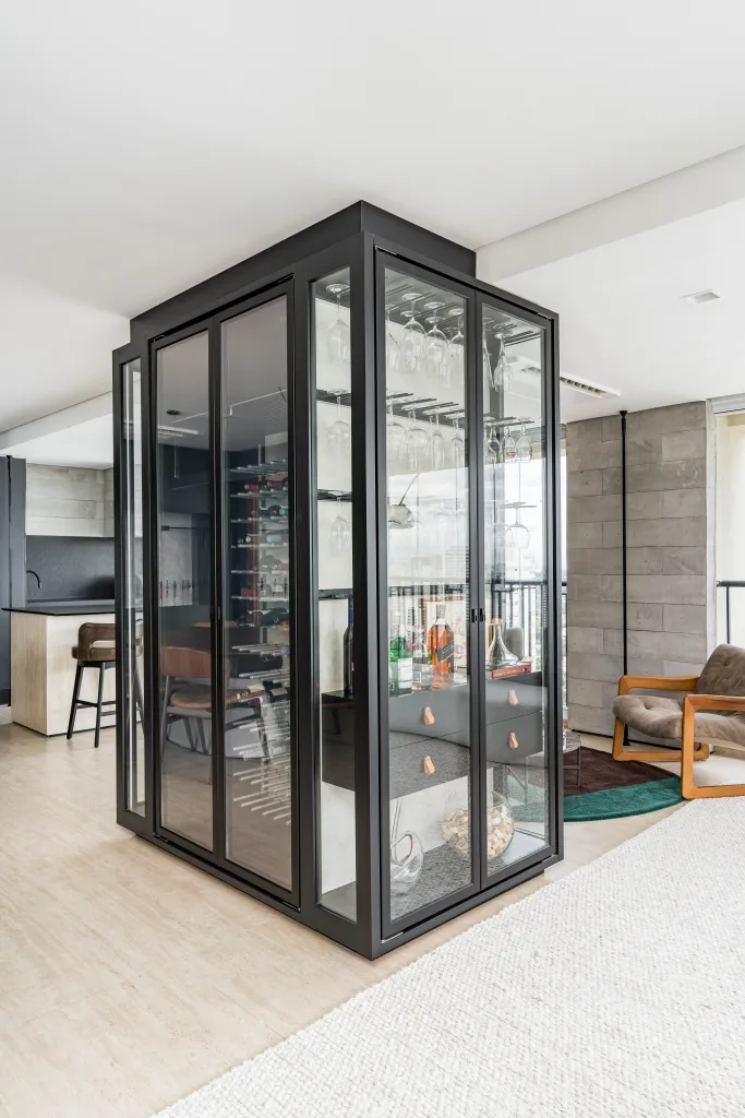 Como planejar uma adega residencial funcional