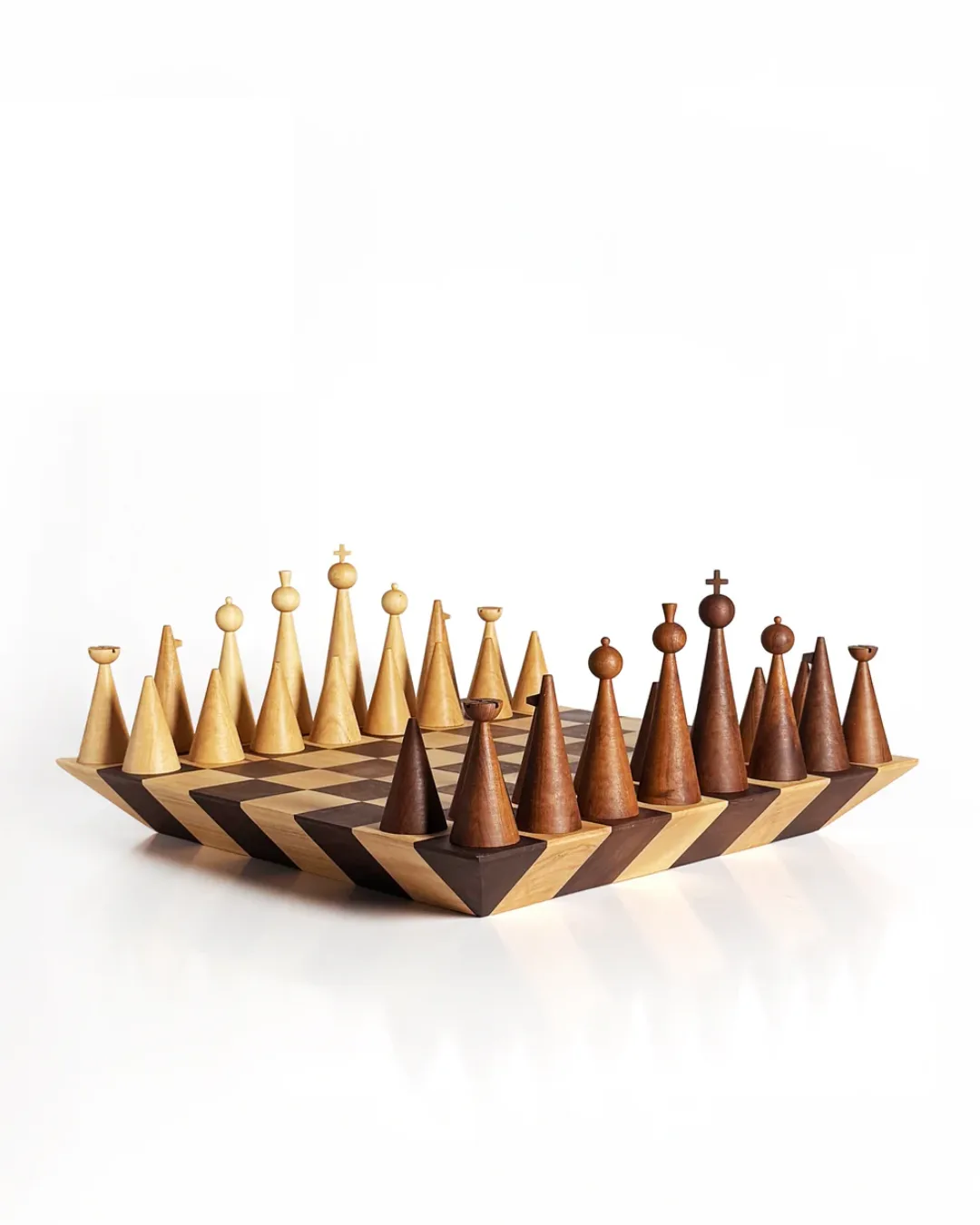 Artsoul celebra design autoral com mostra “Madeira, gesto e memória”